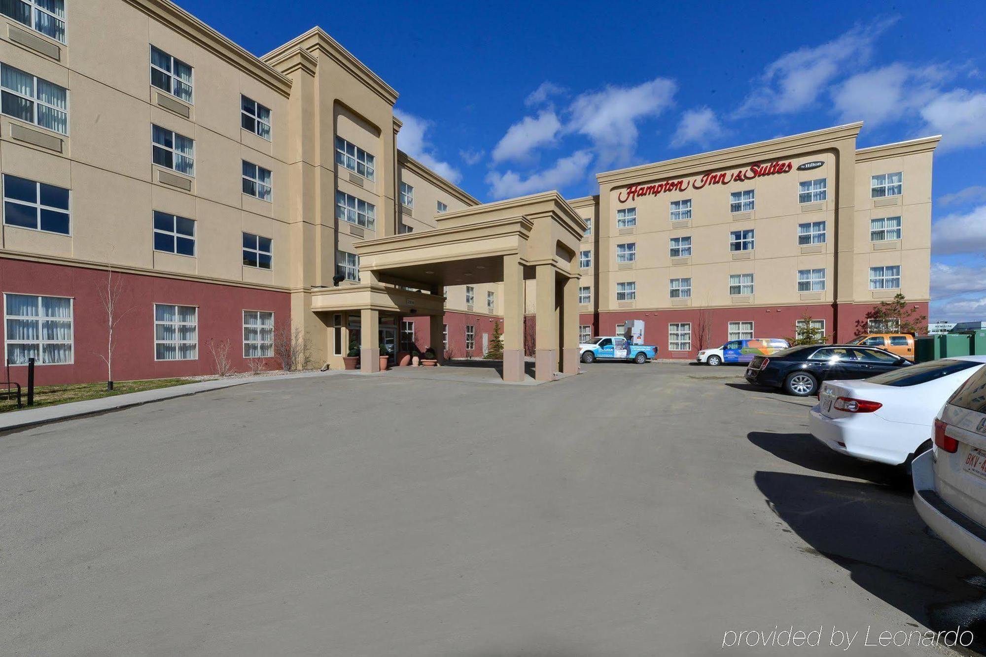 Hampton Inn & Suites By Hilton Edmonton International Airport Leduc Bagian luar foto
